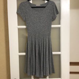 Knit gray dress - by Copper Key